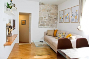Stone house in Omiš old town